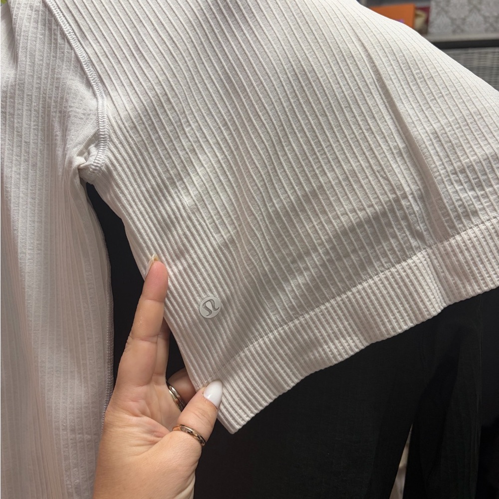 2 lululemon athletica Ribbed Crop Tops. White and Green.